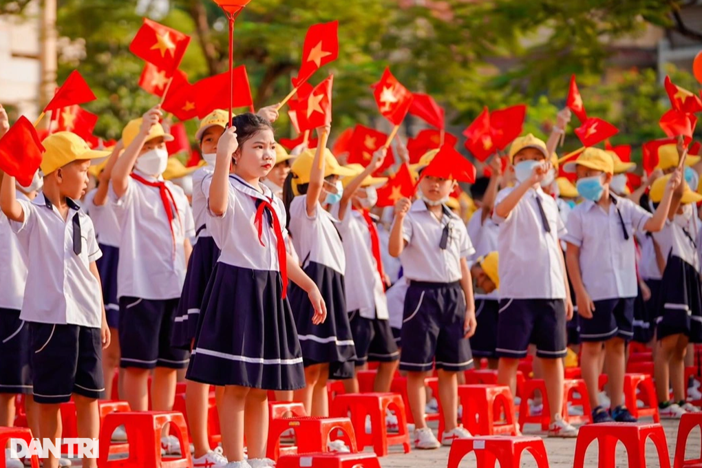 Quảng Bình: Miễn học phí cho trẻ mầm non, học sinh phổ thông công lập - 1 Quảng Bình: Miễn học phí cho trẻ mầm non, học sinh phổ thông công lập - 1
