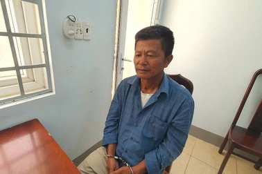 Trốn truy nã ở Campuchia sau khi ném ly thủy tinh vào mặt bạn nhậu