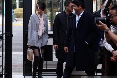 Bạn gái mới của Lý Á Bằng là doanh nhân giàu có, trẻ trung