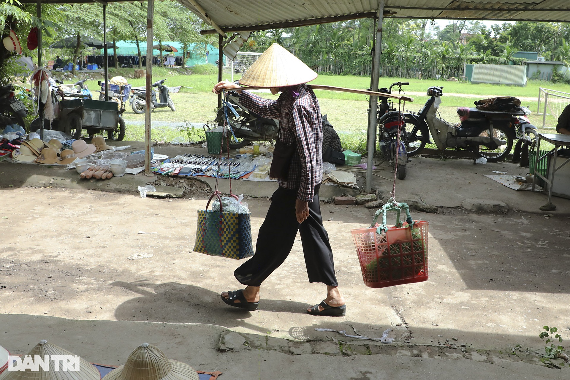 Chợ phiên Yên đậm hồn quê ngay giữa lòng Hà Nội - 12 Chợ phiên Yên đậm hồn quê ngay giữa lòng Hà Nội - 12