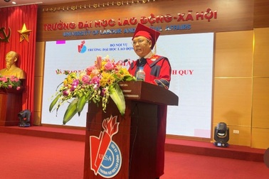 Lời dặn dò của thầy hiệu trưởng: Niềm vui của cha mẹ là sự tử tế của các em