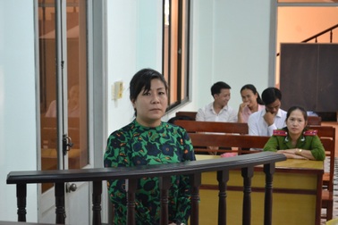 Y án 3 năm tù treo cho cô giáo “kề dao cướp vàng người tình”