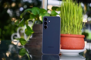 Đánh giá Galaxy S25 FE: Màn hình đẹp, camera tốt, hiệu năng đủ dùng - 1