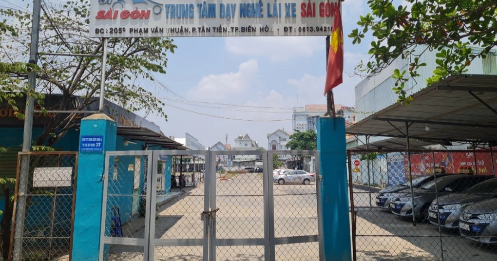 Đồng Nai tạm hoãn thi sát hạch lái xe ô tô - 1 Đồng Nai tạm hoãn thi sát hạch lái xe ô tô - 1