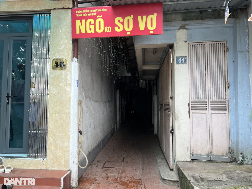 Ngõ không sợ vợ gây sốt mạng ở Hà Nội - 1