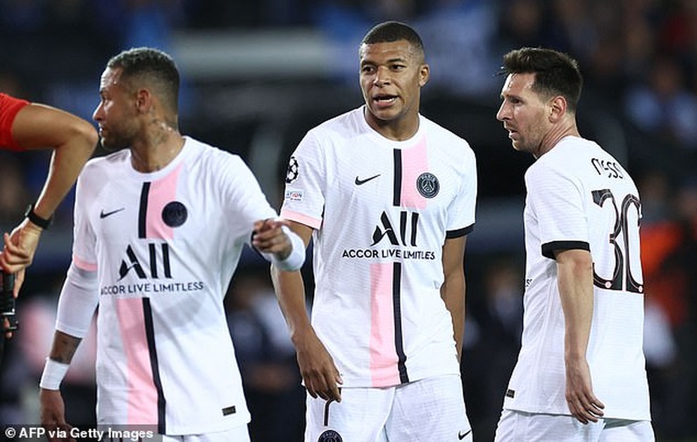 Messi bị chỉ trích thậm tệ vì khiến PSG... suy yếu - 2 Messi bị chỉ trích thậm tệ vì khiến PSG... suy yếu - 2