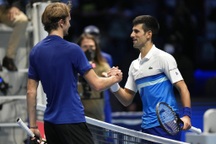 Zverev sẵn sàng thách thức Djokovic trong năm 2022