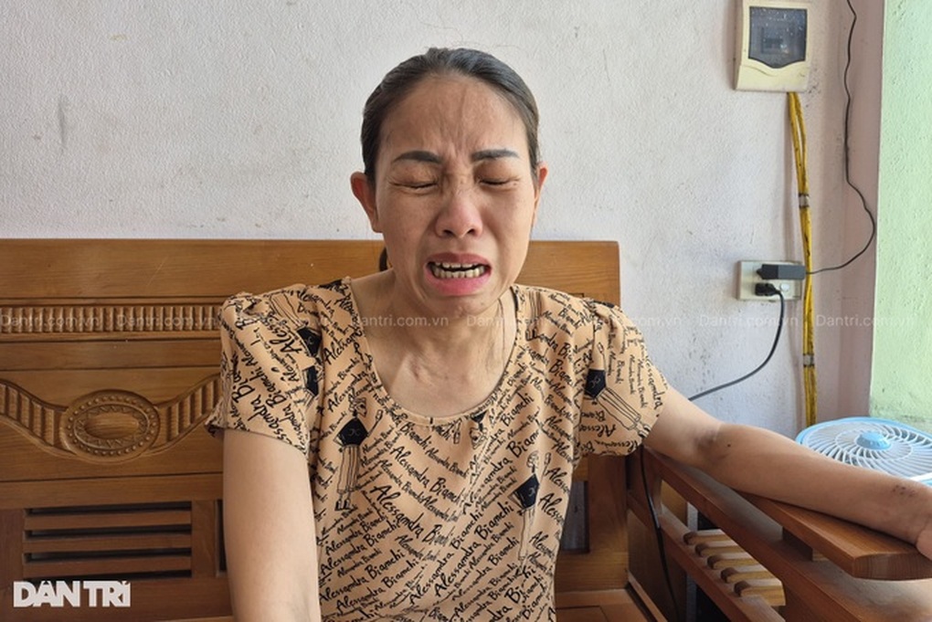 Góa phụ nghèo sống nay, chết mai cầu xin mọi người thương hai con - 1 Góa phụ nghèo sống nay, chết mai cầu xin mọi người thương hai con - 1