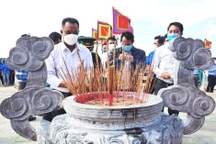 Lễ viếng và dâng hương Đức Quốc Tổ Lạc Long Quân tại Mũi Cà Mau