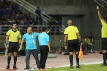 HLV Park Hang Seo chia sẻ bất ngờ về chiếc thẻ vàng ở trận gặp Thái Lan