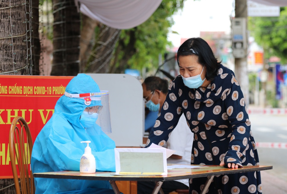 Giãn cách xã hội toàn thành phố Hà Tĩnh từ 12h hôm nay - 7 Giãn cách xã hội toàn thành phố Hà Tĩnh từ 12h hôm nay - 7