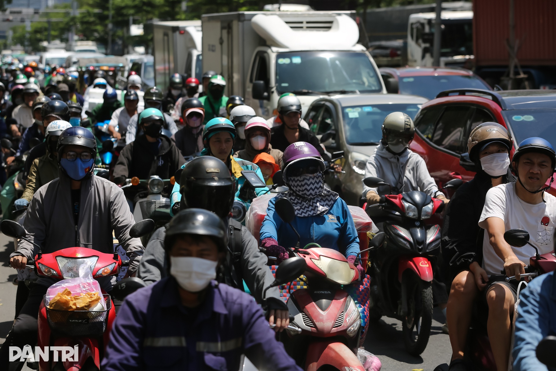 Nhánh hầm chui khu Nam Sài Gòn trước ngày thông xe - 11