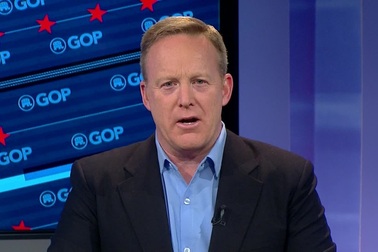 Cố vấn của ông Trump nói nên trừng phạt bà Clinton vì phá hoại bầu cử