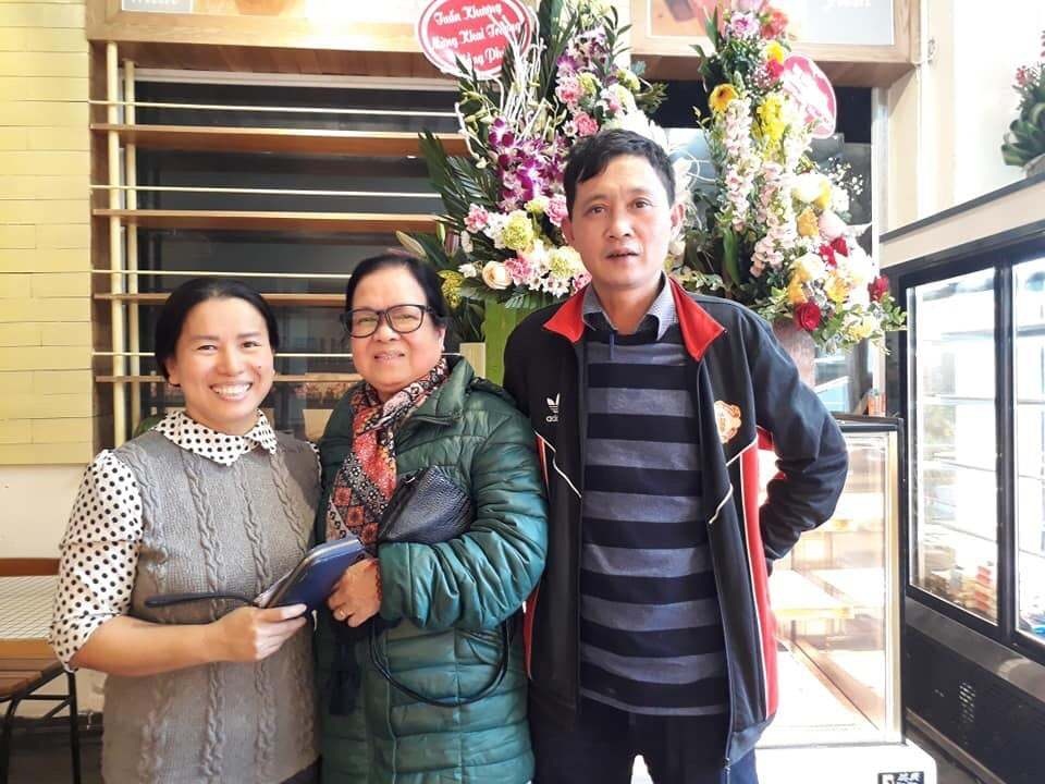 Cặp đôi nên duyên từ cuộc sống bụi đời, giờ là ông bà chủ thành đạt - 5 Cặp đôi nên duyên từ cuộc sống bụi đời, giờ là ông bà chủ thành đạt - 5