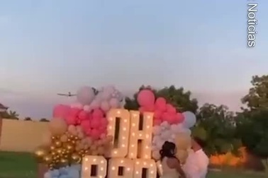 Phi công thiệt mạng trong tiệc thông báo tin vui của cặp vợ chồng giàu có