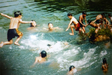 Cần nhiều sân chơi lành mạnh cho trẻ em trong dịp hè