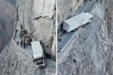 Đi theo ứng dụng chỉ đường, xe tải gặp nạn và mắc kẹt bên vách núi cheo leo