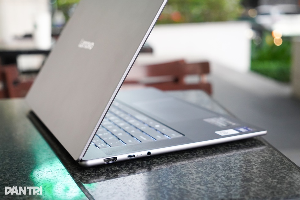 Đánh giá Lenovo Yoga Slim 7i Aura Edition sau một tuần sử dụng - 16 Đánh giá Lenovo Yoga Slim 7i Aura Edition sau một tuần sử dụng - 16