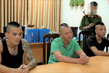 Nhóm tín dụng đen tra tấn, dìm con nợ xuống nước để đòi nợ