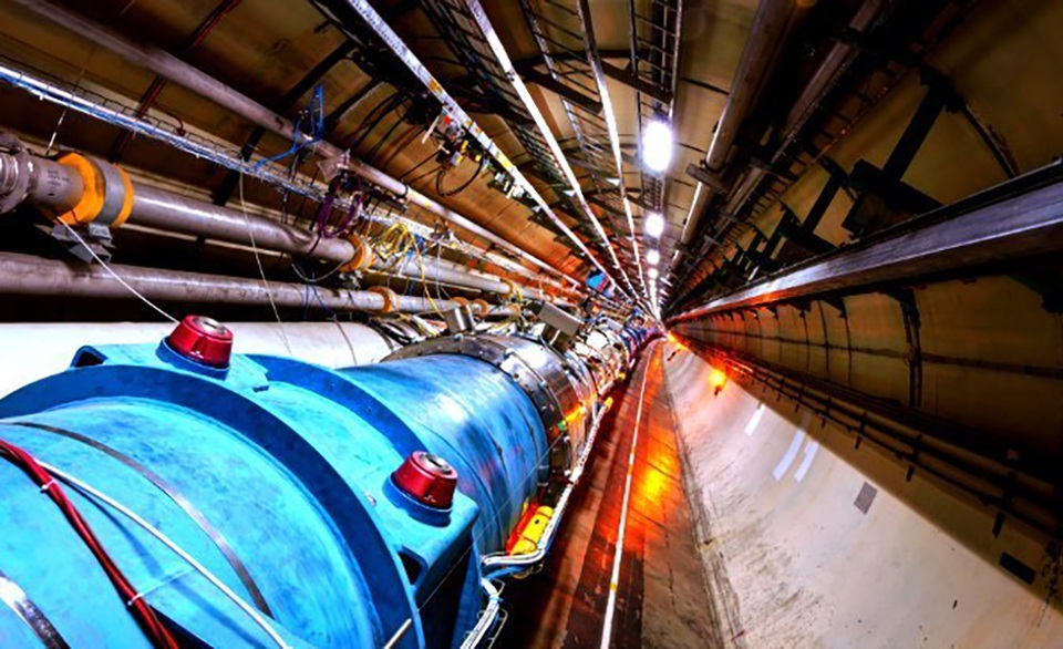 Trung tâm nghiên cứu hạt nhân CERN chế tạo máy thở chạy bằng pin - 1 Trung tâm nghiên cứu hạt nhân CERN chế tạo máy thở chạy bằng pin - 1