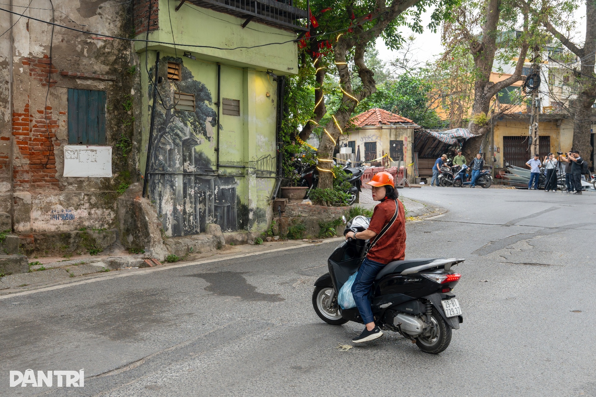 Cầu Long Biên rào chắn, cấm lưu thông 60 ngày để sửa chữa - 10