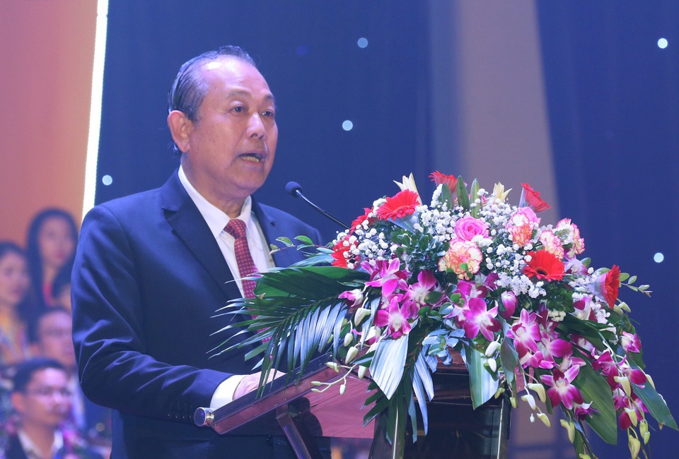 Vinh danh 99 nhà giáo trẻ tiêu biểu cả nước - 1 Vinh danh 99 nhà giáo trẻ tiêu biểu cả nước - 1