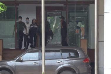 Khám xét nơi làm việc của Thứ trưởng Bộ Y tế Trương Quốc Cường