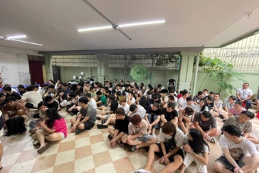 Campuchia bắt hơn 2.200 nghi phạm trong nỗ lực trấn áp lừa đảo trực tuyến