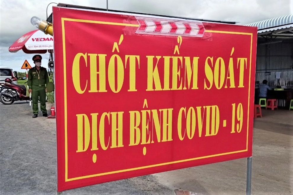 Thêm 2 tỉnh yêu cầu người dân không ra đường sau 18h - 1 Thêm 2 tỉnh yêu cầu người dân không ra đường sau 18h - 1