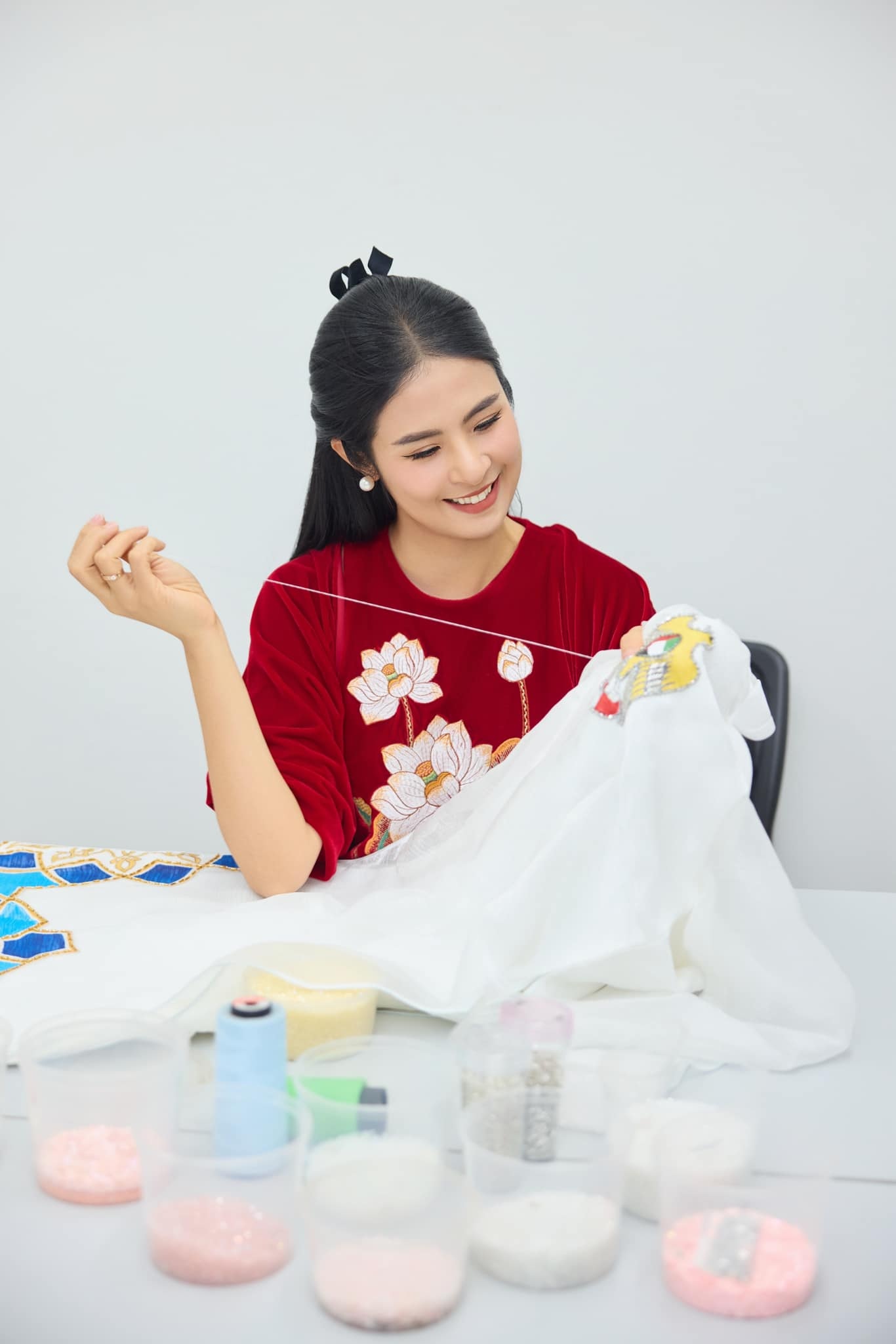 Ngọc Hân tuổi 36: Hạnh phúc khi có con đầu lòng, hằng ngày vẫn đi học - 8 Ngọc Hân tuổi 36: Hạnh phúc khi có con đầu lòng, hằng ngày vẫn đi học - 8