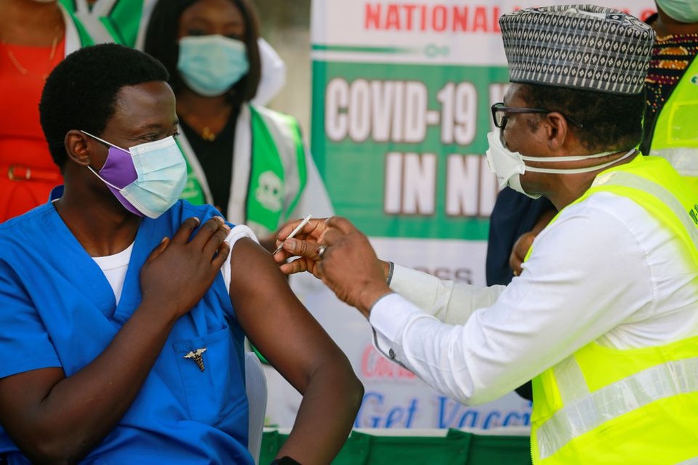 Nghịch lý từ chuyện Nigeria phải bỏ một triệu liều vaccine do hết hạn - 1 Nghịch lý từ chuyện Nigeria phải bỏ một triệu liều vaccine do hết hạn - 1