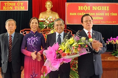 Ông Nguyễn Văn Hùng tiếp tục giữ chức Bí thư Tỉnh ủy Kon Tum