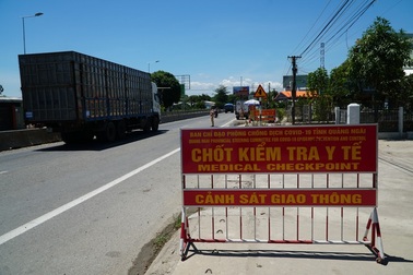 Quảng Ngãi cách ly tại nhà 21 ngày với người đến từ TPHCM