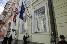 Phương Tây rút nhà ngoại giao khỏi Ukraine giữa lúc "căng như dây đàn"