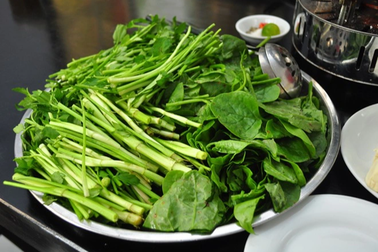 Những loại rau người Việt thích mê có thể là "ổ sán"