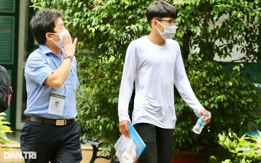 TikToker đua nhau tư vấn hướng nghiệp, hô hào bằng đại học là vô dụng - 4 TikToker đua nhau tư vấn hướng nghiệp, hô hào bằng đại học là vô dụng - 4