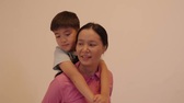 Món quà ý nghĩa của ca sĩ Nguyễn Ngọc Anh vào Ngày của Mẹ