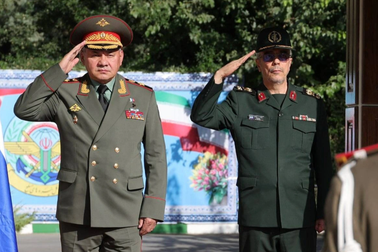 Bộ trưởng Quốc phòng Nga thăm Iran, hướng tới hợp tác lâu dài