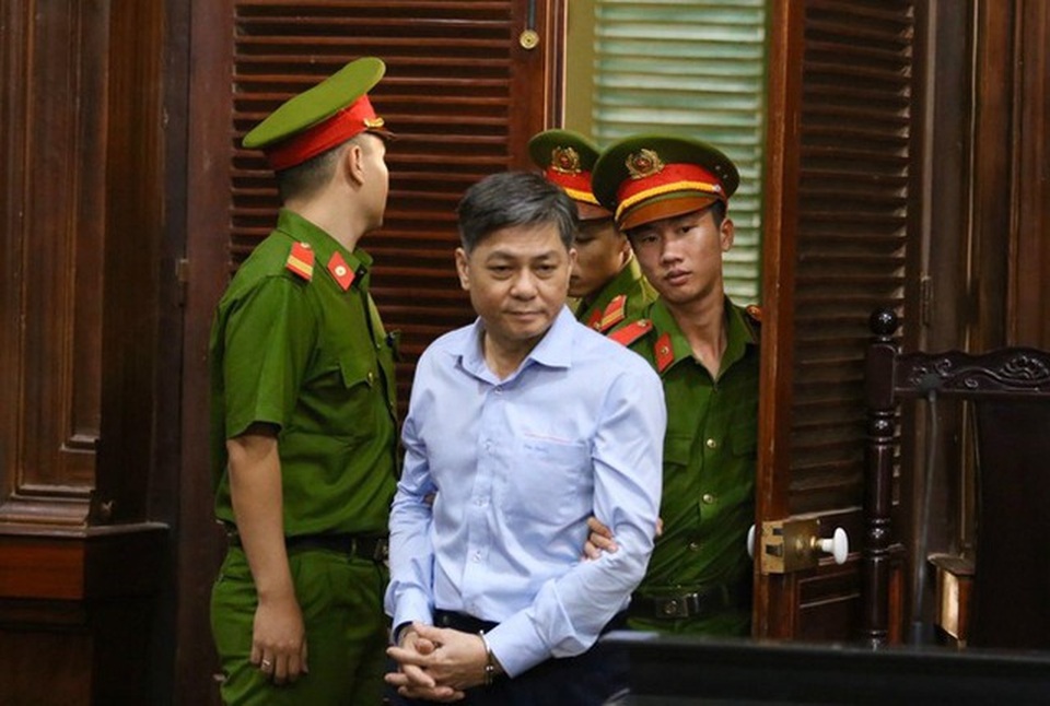 Cựu Phó Chủ tịch UBND TPHCM Nguyễn Hữu Tín không thừa nhận động cơ tư lợi - 2 Cựu Phó Chủ tịch UBND TPHCM Nguyễn Hữu Tín không thừa nhận động cơ tư lợi - 2