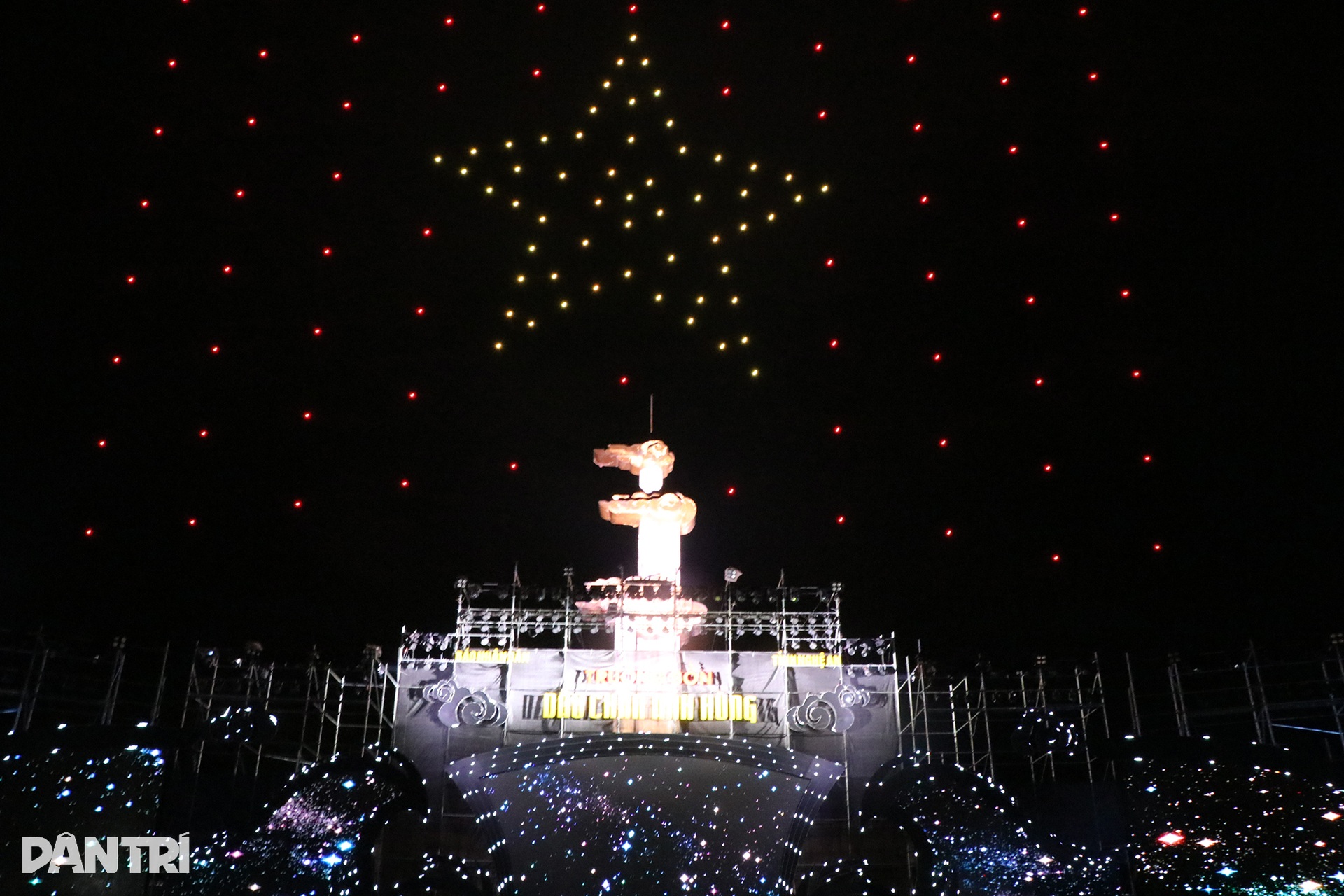 Kể khúc tráng ca Truông Bồn bằng tranh cát và máy bay không người lái - 4 Kể khúc tráng ca Truông Bồn bằng tranh cát và máy bay không người lái - 4