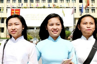 Đề xuất bỏ chính sách miễn học phí SV sư phạm: Tránh lãng phí hàng trăm tỉ đồng