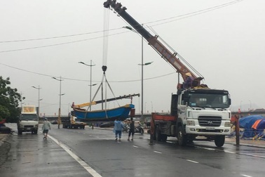 Nhiều tỉnh miền Trung hối hả chống bão