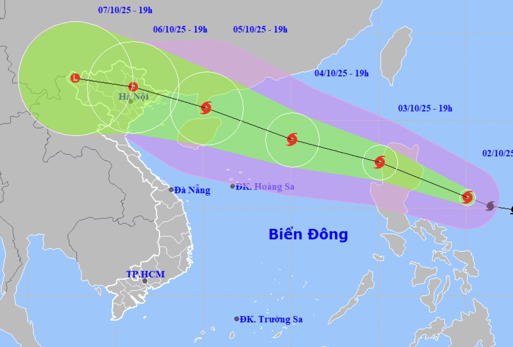 Bão Matmo di chuyển nhanh, liên tục tăng cấp - 1 Bão Matmo di chuyển nhanh, liên tục tăng cấp - 1