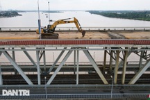 Nhà khoa học người Việt dùng cảm biến "chẩn bệnh" cho kết cấu từ xa