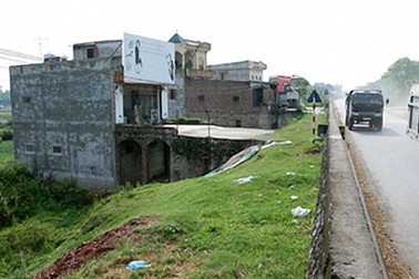 Phập phồng lo đê điều Hà Nội vào mùa mưa bão 