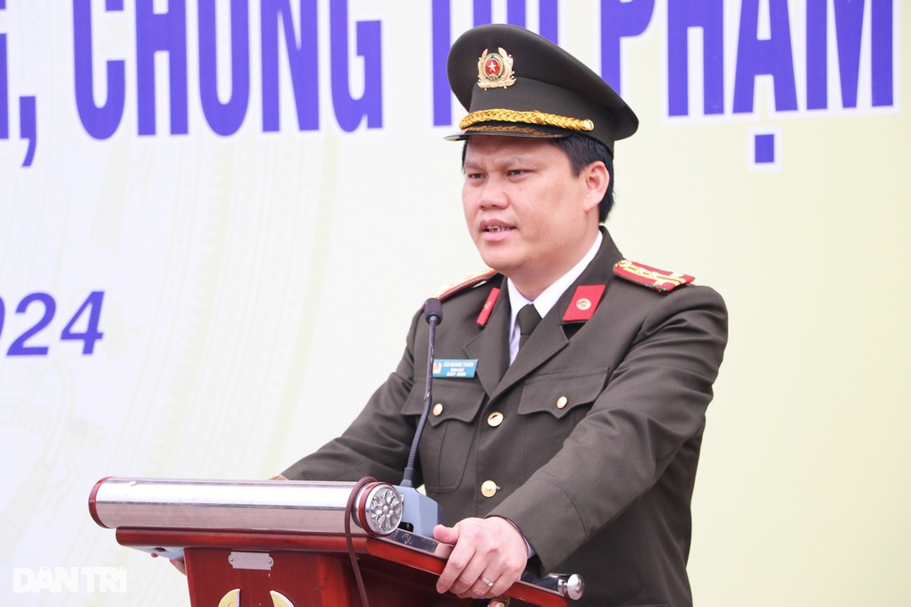 Giám đốc Công an Nghệ An: Không bắt được tên cướp ngân hàng, không ăn Tết - 2 Giám đốc Công an Nghệ An: Không bắt được tên cướp ngân hàng, không ăn Tết - 2