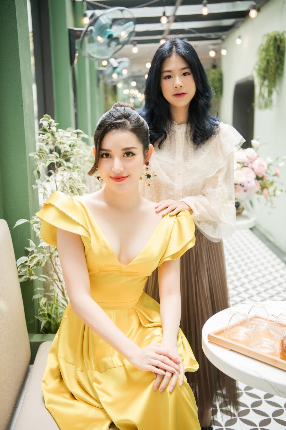 Á hậu Huyền My: “Mong sớm gặp được “chồng” để mẹ đỡ “đuổi khéo” nữa” - 9 Á hậu Huyền My: “Mong sớm gặp được “chồng” để mẹ đỡ “đuổi khéo” nữa” - 9