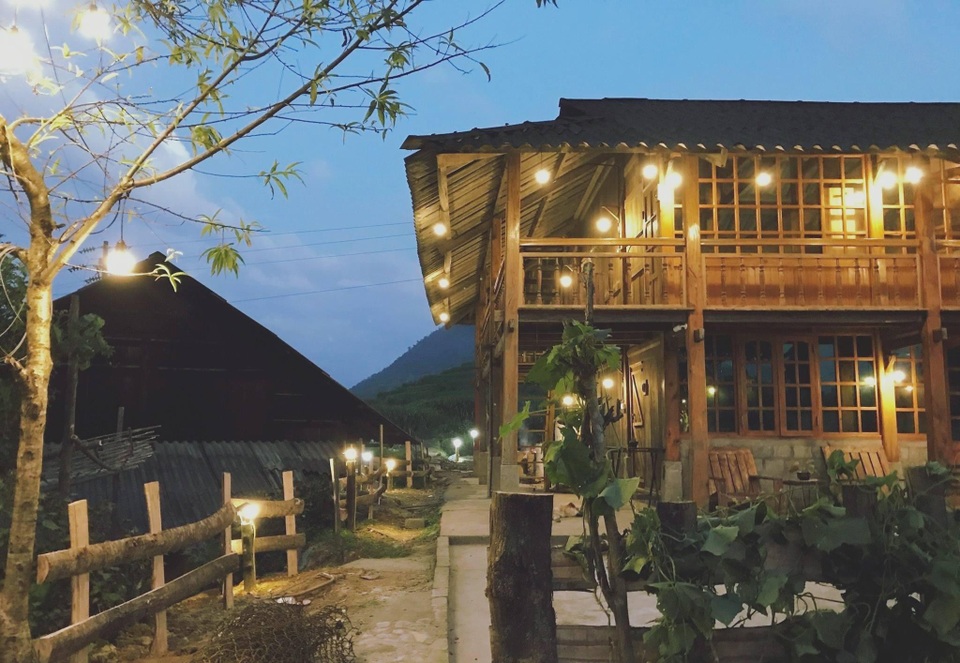 Vợ chồng Hà Nội dựng nhà sàn 500m2, sống cảnh điền viên ở Sapa - 3