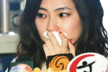 Thị trưởng Đài Bắc tới thăm ca sĩ kém may mắn Selina