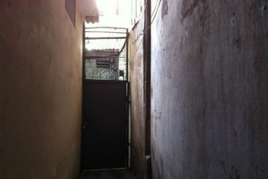 Bí ẩn cái chết của nữ nghệ sĩ treo cổ khi chân bị trói